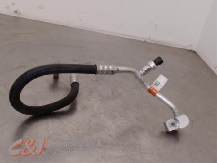 Luftkonditioneringsledning från en Ford Tourneo Connect/Grand Tourneo Connect 1.5 EcoBlue 2021