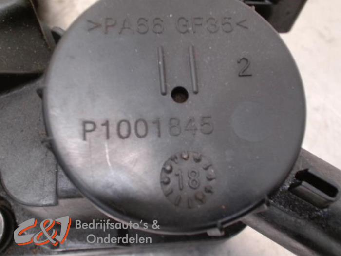 PCV-ventil från en Ford Tourneo Connect/Grand Tourneo Connect 1.5 EcoBlue 2021