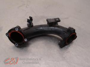 Begagnade Laddluftkylarrör Ford Tourneo Connect/Grand Tourneo Connect 1.5 EcoBlue Pris € 21,00 Marginaltabell erbjuds av C&J Bedrijfsauto's & Onderdelen