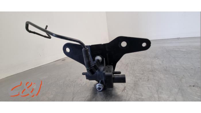 Vakuumventil från en Ford Tourneo Connect/Grand Tourneo Connect 1.5 EcoBlue 2021