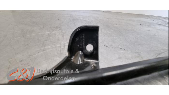 Oljemätsticka från en Ford Tourneo Connect/Grand Tourneo Connect 1.5 EcoBlue 2021