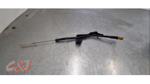 Begagnade Oljemätsticka Ford Tourneo Connect/Grand Tourneo Connect 1.5 EcoBlue Pris € 15,75 Marginaltabell erbjuds av C&J Bedrijfsauto's & Onderdelen