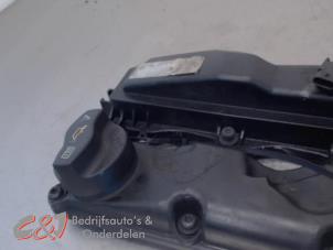 Begagnade Vipparmskåpa Mercedes Sprinter 3t (906.61) 213 CDI 16V Pris € 36,75 Marginaltabell erbjuds av C&J Bedrijfsauto's & Onderdelen