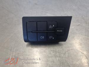 Begagnade Höjdkontrollbrytare Fiat Ducato (250) 2.3 D 180 Multijet Pris € 15,75 Marginaltabell erbjuds av C&J Bedrijfsauto's & Onderdelen