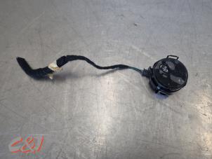 Begagnade Regnsensor Fiat Ducato (250) 2.3 D 180 Multijet Pris € 31,50 Marginaltabell erbjuds av C&J Bedrijfsauto's & Onderdelen