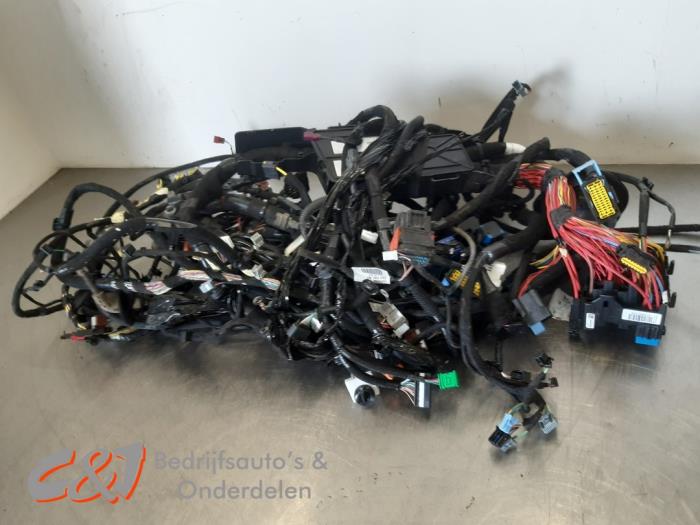Wiazka przewodów z Renault Trafic (1FL/2FL/3FL/4FL) 2.0 dCi 16V 150 2022