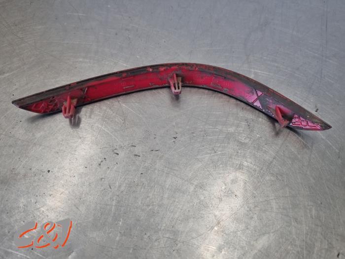Bumper reflector links-achter van een Volkswagen Caddy IV 1.4 TSI 16V 2020
