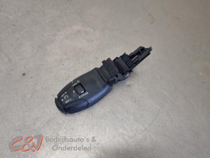 Begagnade Farthållarknapp Peugeot Partner (EF/EU) 1.5 BlueHDi 100 Pris € 63,00 Marginaltabell erbjuds av C&J Bedrijfsauto's & Onderdelen