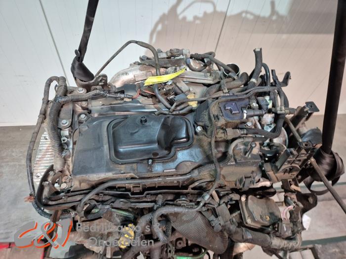 Motor van een Renault Master III (FV) 2.3 dCi 150 16V FWD 2021