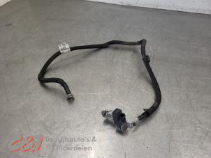 Gebruikte Accupool Opel Vivaro 2.0 CDTI 122 Prijs € 21,00 Margeregeling aangeboden door C&J Bedrijfsauto's & Onderdelen