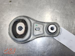 Begagnade Motorfäste Renault Trafic (1FL/2FL/3FL/4FL) 2.0 dCi 16V 150 Pris € 21,00 Marginaltabell erbjuds av C&J Bedrijfsauto's & Onderdelen