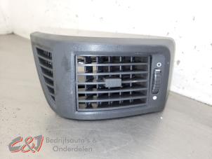 Begagnade Luftmunstycke, instrumentbräda Fiat Ducato (250) 2.3 D 120 Multijet Pris € 21,00 Marginaltabell erbjuds av C&J Bedrijfsauto's & Onderdelen