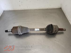 Używane Os napedowa lewy przód Mercedes Vito (447.6) 1.6 111 CDI 16V Cena € 131,25 Procedura marży oferowane przez C&J Bedrijfsauto's & Onderdelen