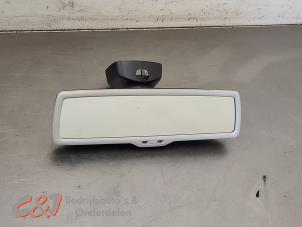 Gebruikte Binnenspiegel Volkswagen Transporter T5 2.0 TDI DRF Prijs € 15,75 Margeregeling aangeboden door C&J Bedrijfsauto's & Onderdelen