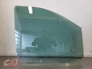 Begagnade Extra fönster, 2-dörrars, höger fram Mercedes V (447.8) 2.1 250 BlueTEC, 250 d 16V Pris € 47,25 Marginaltabell erbjuds av C&J Bedrijfsauto's & Onderdelen