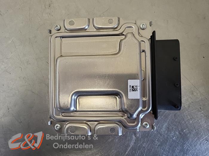 AdBlue-dator från en Mercedes-Benz V (447.8) 2.1 250 BlueTEC, 250 d 16V 2016