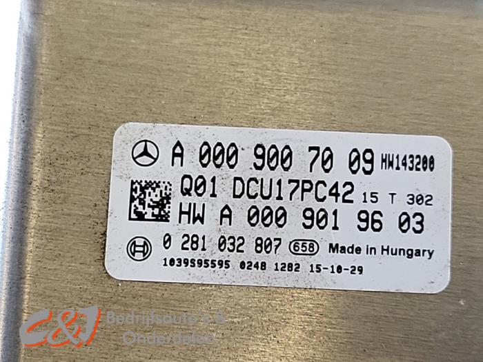 AdBlue-dator från en Mercedes-Benz V (447.8) 2.1 250 BlueTEC, 250 d 16V 2016