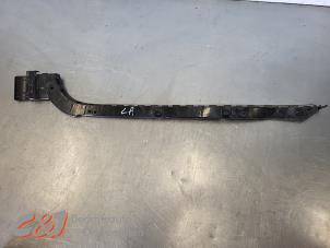 Gebruikte Bumpersteun links-achter Mercedes V (447.8) 2.1 250 BlueTEC, 250 d 16V Prijs € 15,75 Margeregeling aangeboden door C&J Bedrijfsauto's & Onderdelen