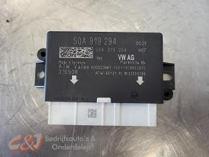 Gebruikte PDC Module Volkswagen Crafter (SY) 2.0 TDI Prijs € 52,50 Margeregeling aangeboden door C&J Bedrijfsauto's & Onderdelen