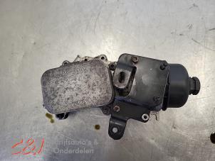 Begagnade Oljefilterhus Ford Transit Connect (PJ2) 1.6 TDCi 16V 115 Pris € 31,50 Marginaltabell erbjuds av C&J Bedrijfsauto's & Onderdelen