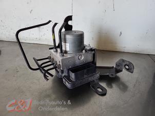 Begagnade ABS-pump Citroen Jumpy 1.5 Blue HDi 100 Pris € 157,50 Marginaltabell erbjuds av C&J Bedrijfsauto's & Onderdelen