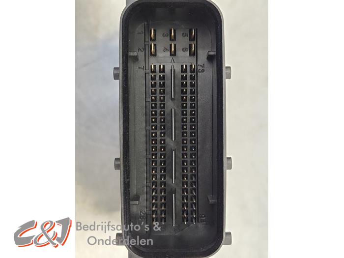 AdBlue-dator från en Mercedes-Benz Vito (447.6) 1.6 111 CDI 16V 2016