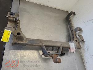 Gebruikte Trekhaak Renault Master III (MA/MB/MC/MD/MH/MF/MG/MH) 2.3 dCi 16V Prijs € 105,00 Margeregeling aangeboden door C&J Bedrijfsauto's & Onderdelen