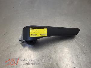 Begagnade Armstöd Renault Master III (FV) 2.3 dCi 150 16V FWD Pris € 89,25 Marginaltabell erbjuds av C&J Bedrijfsauto's & Onderdelen