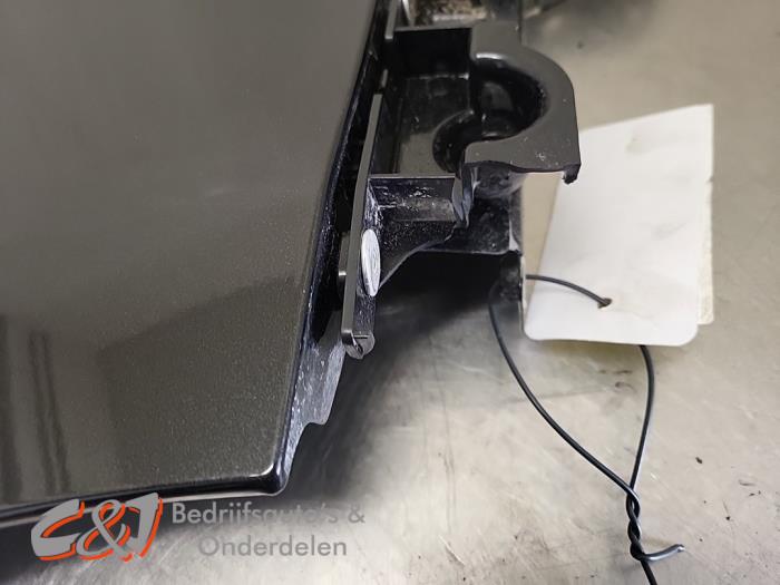 Scherm rechts-voor van een Renault Trafic (1FL/2FL/3FL/4FL) 2.0 dCi 16V 150 2024