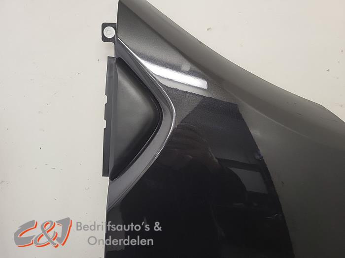 Scherm rechts-voor van een Renault Trafic (1FL/2FL/3FL/4FL) 2.0 dCi 16V 150 2024