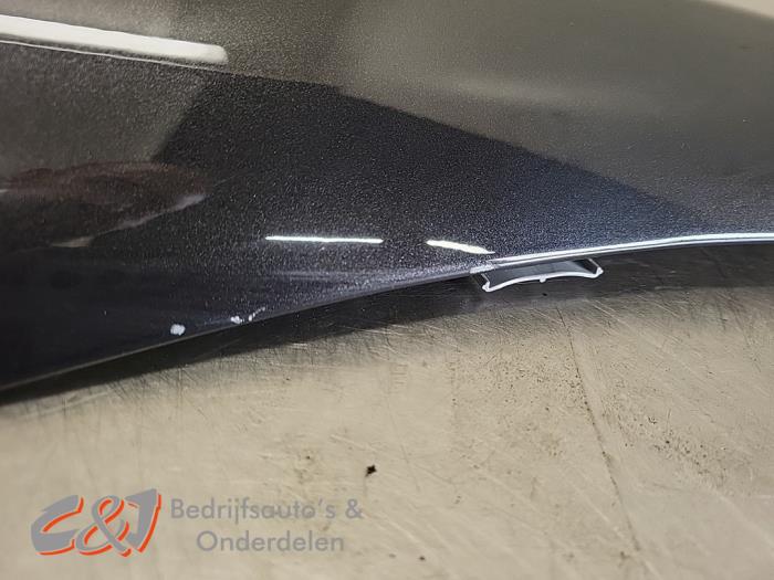 Scherm rechts-voor van een Renault Trafic (1FL/2FL/3FL/4FL) 2.0 dCi 16V 150 2024