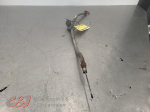 Używane Pretowy wskaznik poziomu oleju Mercedes Vito (447.6) 1.6 111 CDI 16V Cena € 21,00 Procedura marży oferowane przez C&J Bedrijfsauto's & Onderdelen