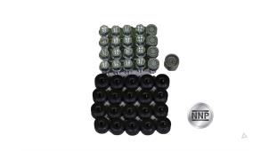 Nowe Zestaw srub mocujacych kola Volkswagen Golf VII (AUA) Cena € 42,35 Z VAT oferowane przez NNP Automotive Group