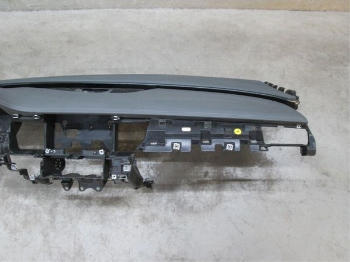 Instrumentbräda från en Audi A8 (D4)  2012