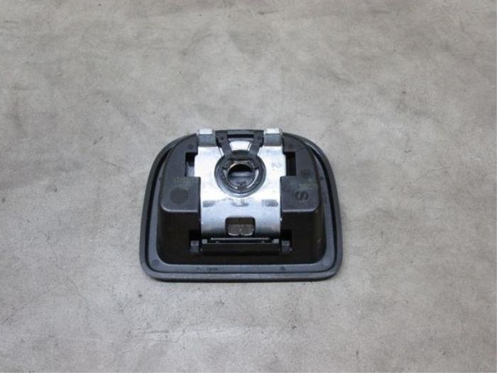 Bevestigingsoog vloer van een Audi A3 Sportback (8VA/8VF)  2015