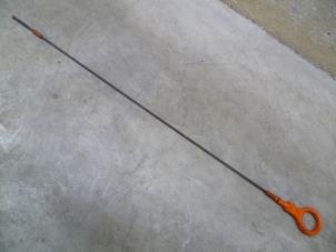 Begagnade Oljemätsticka Volkswagen Golf Plus (5M1/1KP) 1.4 TSI 122 16V Pris € 9,68 Inklusive moms erbjuds av NNP Automotive Group