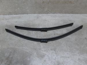 Nieuwe Ruitenwisserblad Set Volkswagen Passat (3G2) Prijs € 43,50 Inclusief btw aangeboden door NNP Automotive Group