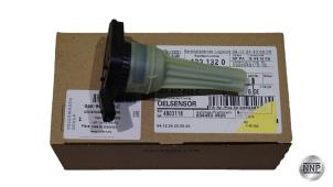 Nowe Czujnik poziomu oleju Volkswagen Golf VIII (CD1) Cena € 140,97 Z VAT oferowane przez NNP Automotive Group