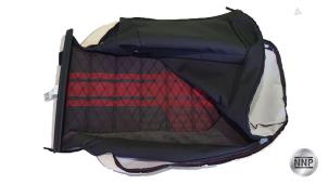 Nieuwe Stoel Bekleding rechts Volkswagen Golf VII (AUA) Prijs € 302,50 Inclusief btw aangeboden door NNP Automotive Group