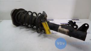 Gebruikte Veerpoot links-voor Mercedes E (W212) E-200 CDI 16V BlueEfficiency,BlueTEC Prijs € 60,50 Inclusief btw aangeboden door Autoparts Van De Velde