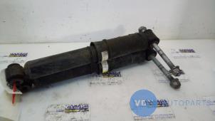 Gebruikte Kofferdekseldemper links-achter Mercedes Citan (415.7) 1.5 109 CDI Crewbus Prijs € 48,40 Inclusief btw aangeboden door Autoparts Van De Velde