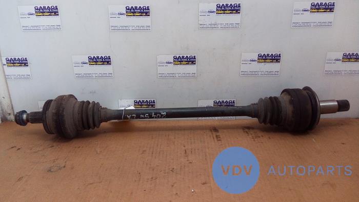 Drivaxel, höger bak från en Mercedes-Benz C (W204) 2.2 C-180 CDI 16V BlueEFFICIENCY 2013