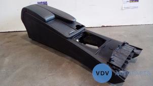 Gebruikte Middenconsoles Mercedes C Estate (S204) 2.2 C-180 CDI 16V BlueEFFICIENCY Prijs € 72,60 Inclusief btw aangeboden door Autoparts Van De Velde