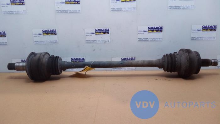 Drivaxel, höger bak från en Mercedes-Benz C (W204) 2.2 C-180 CDI 16V BlueEFFICIENCY 2013