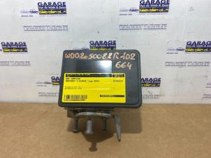 Gebruikte Computer ABS Mercedes C (W205) C-200d 2.2 16V Prijs € 151,25 Inclusief btw aangeboden door Autoparts Van De Velde