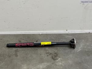 Begagnade 4x4 främre mellandrivaxel Mercedes E All-Terrain (S213) E-350d 3.0 V6 24V 4-Matic Pris € 302,50 Inklusive moms erbjuds av Autoparts Van De Velde