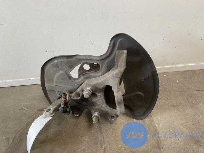 Spindelfäste, vänster fram från en Mercedes-Benz E (C207) E-260 CGI 16V BlueEfficiency 2012