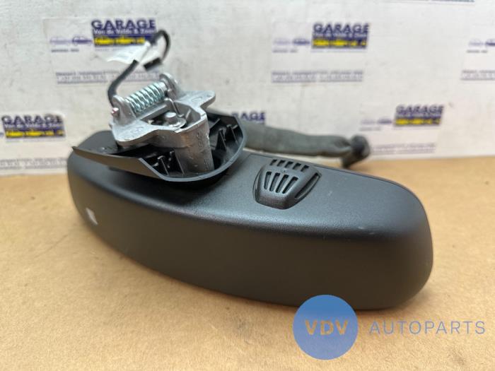 Backspegel från en Mercedes-Benz E (C207) E-260 CGI 16V BlueEfficiency 2012