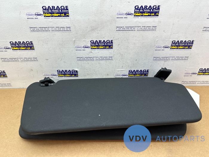 Solskyddsset från en Mercedes-Benz E (C207) E-260 CGI 16V BlueEfficiency 2012