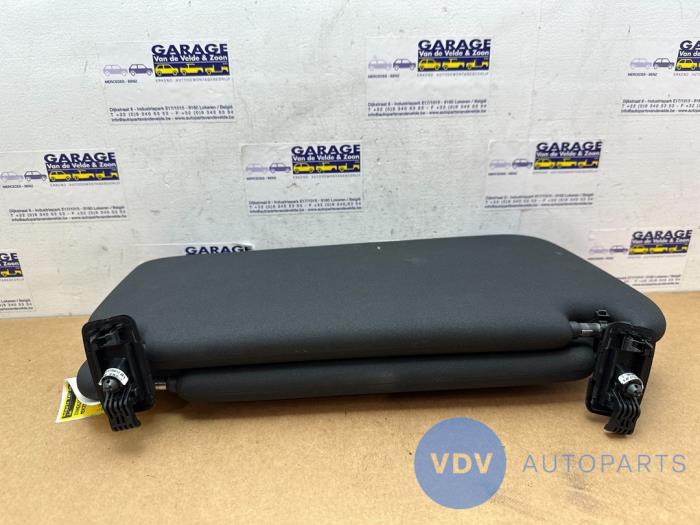 Solskyddsset från en Mercedes-Benz E (C207) E-260 CGI 16V BlueEfficiency 2012